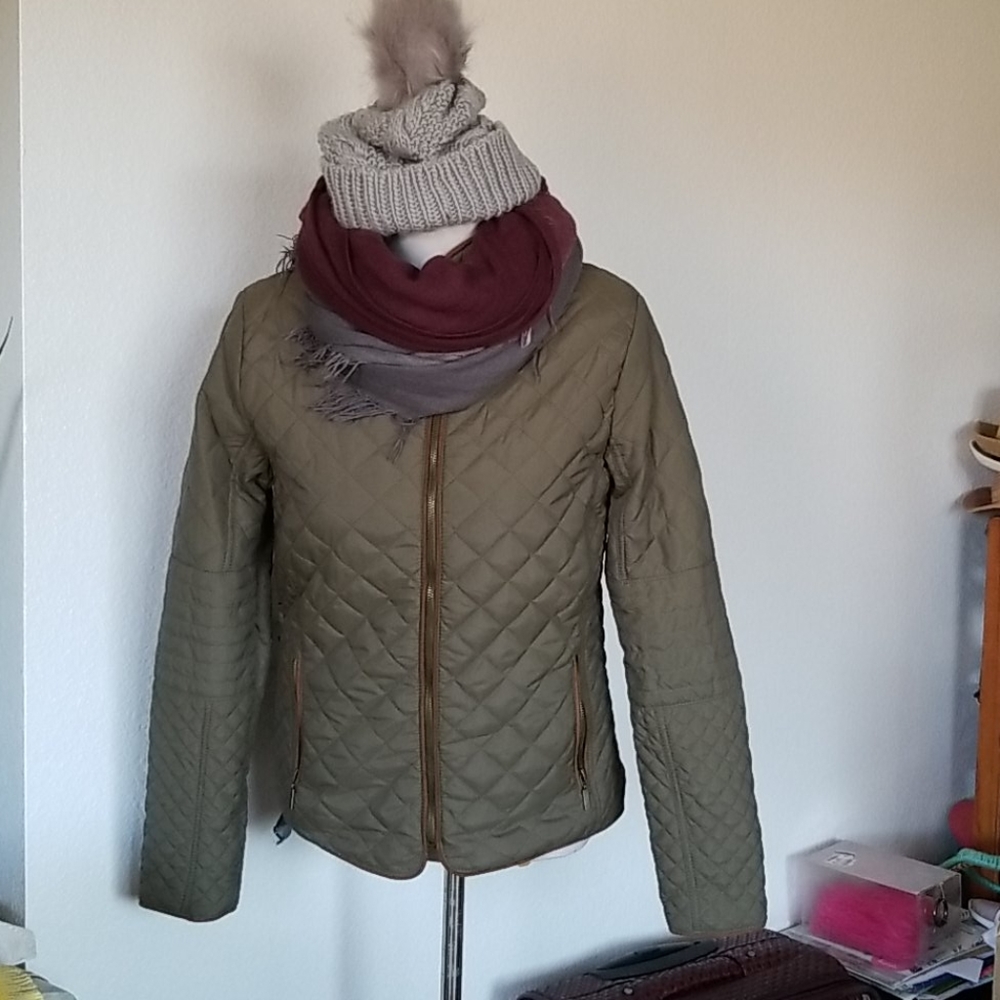 JADE & IVORY OLIVE SZ: M